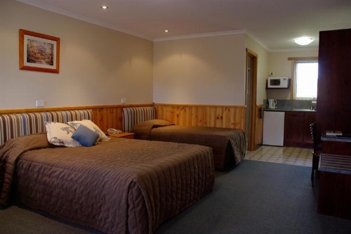 Kentish Hills Retreat image 11
