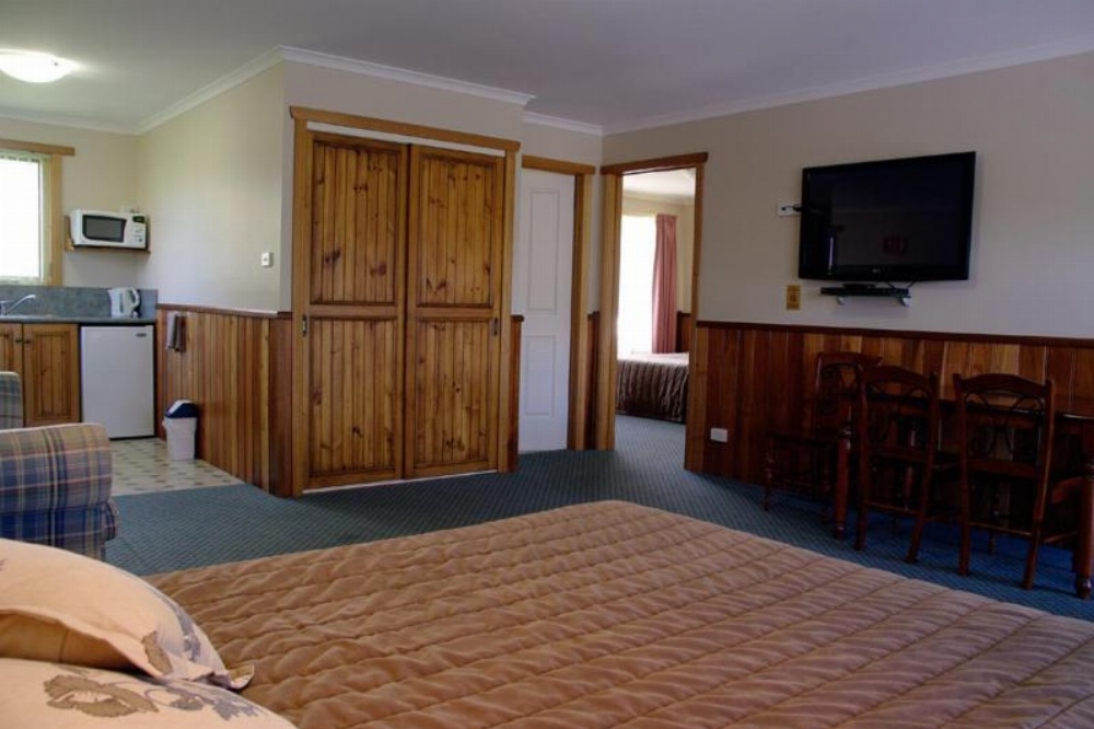 Room image 2